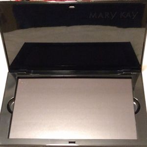 Mary Kay Pro Palette